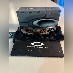 Rare, limited Oakley PLATE sunglasses